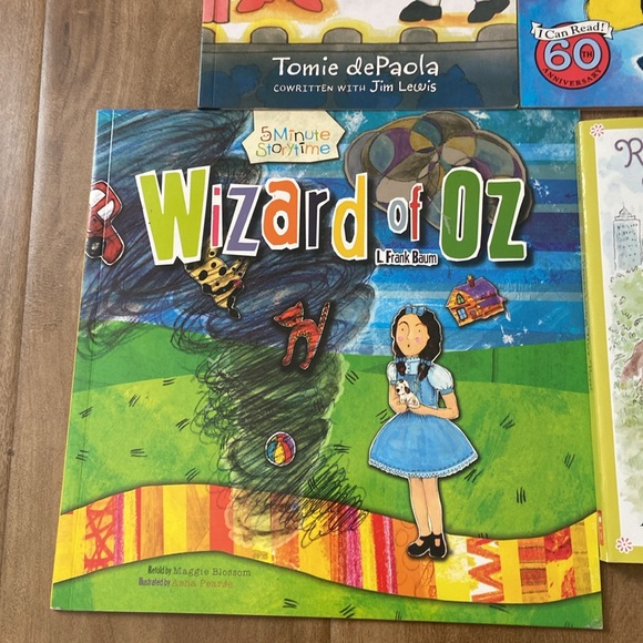 10 Assorted Pre-Owned Children’s Books - Picture 8 of 11